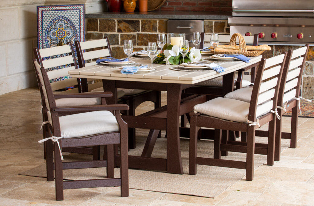Patio dining set for a colonial home from Breezesta’s Piedmont Collection