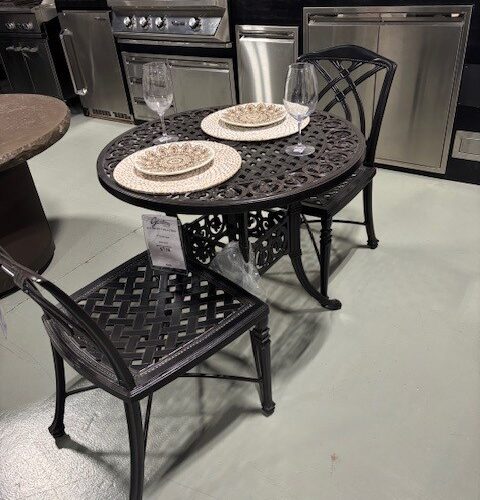 Terrace 2 Person 32" Round Outdoor Dining Set by Gensun