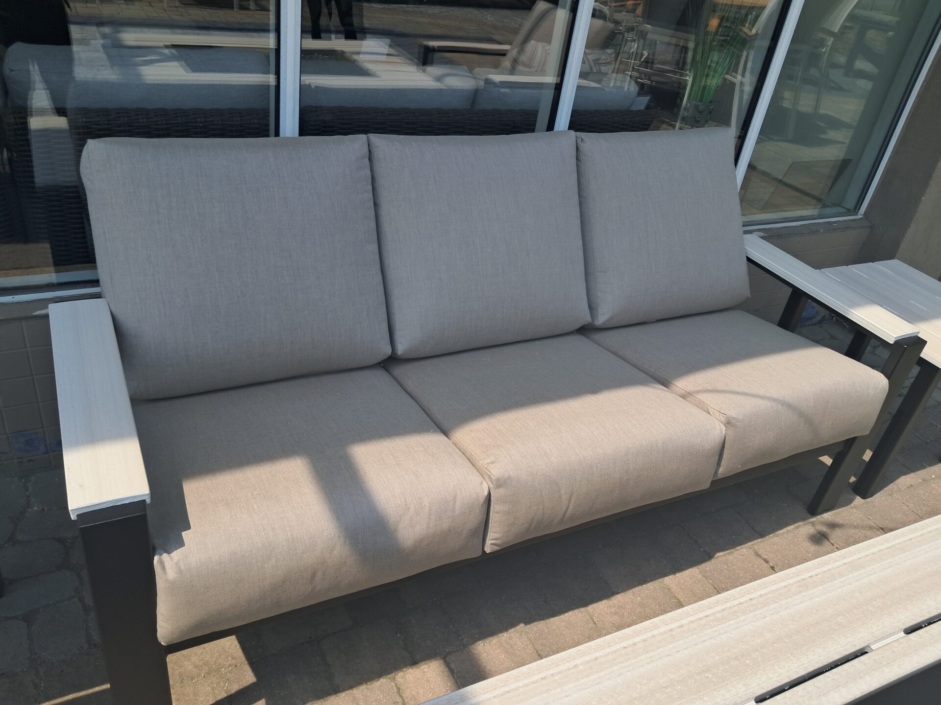 Larssen 5 Person Seating Group with Fire Table by Telescope - Image 5