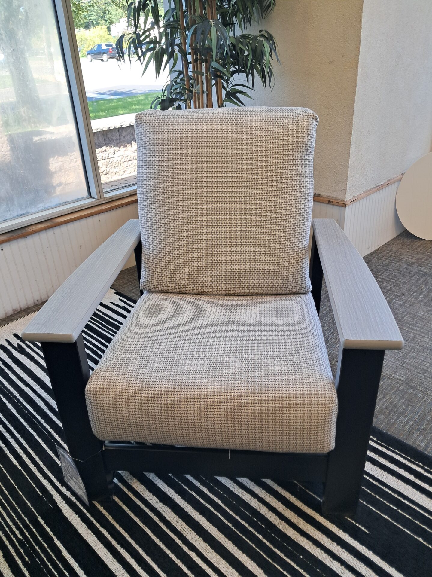 Leeward 5 Person Seating Group with Cushions by Telescope Casual - Image 2