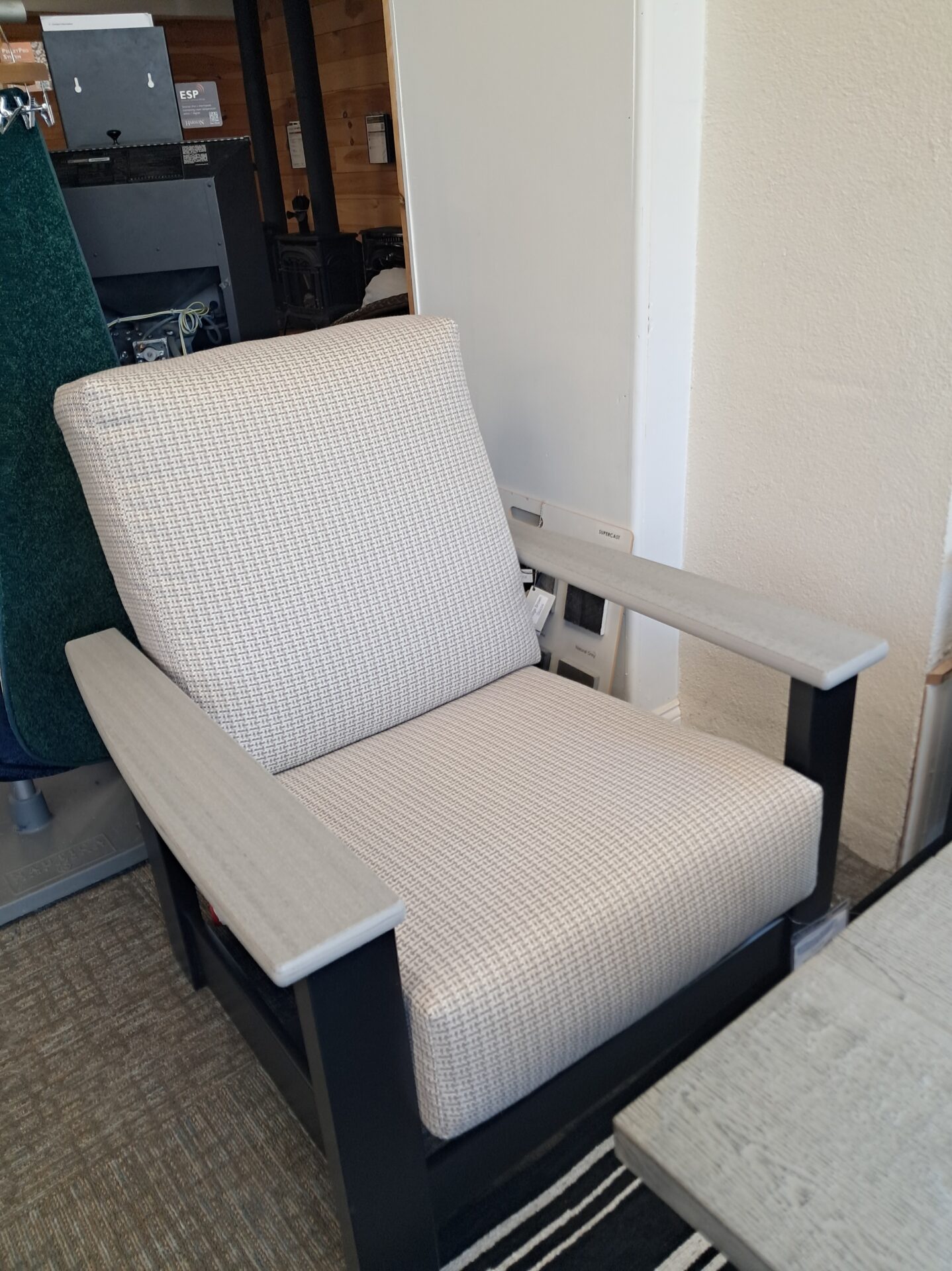 Leeward 5 Person Seating Group with Cushions by Telescope Casual - Image 4