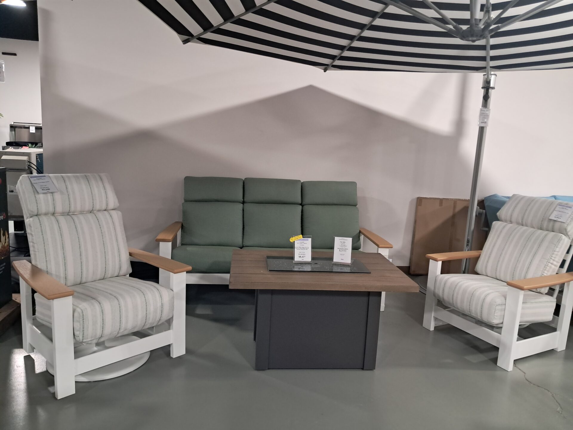 Leeward 5 Person Seating Group with Cushions by Telescope Casual - Image 4