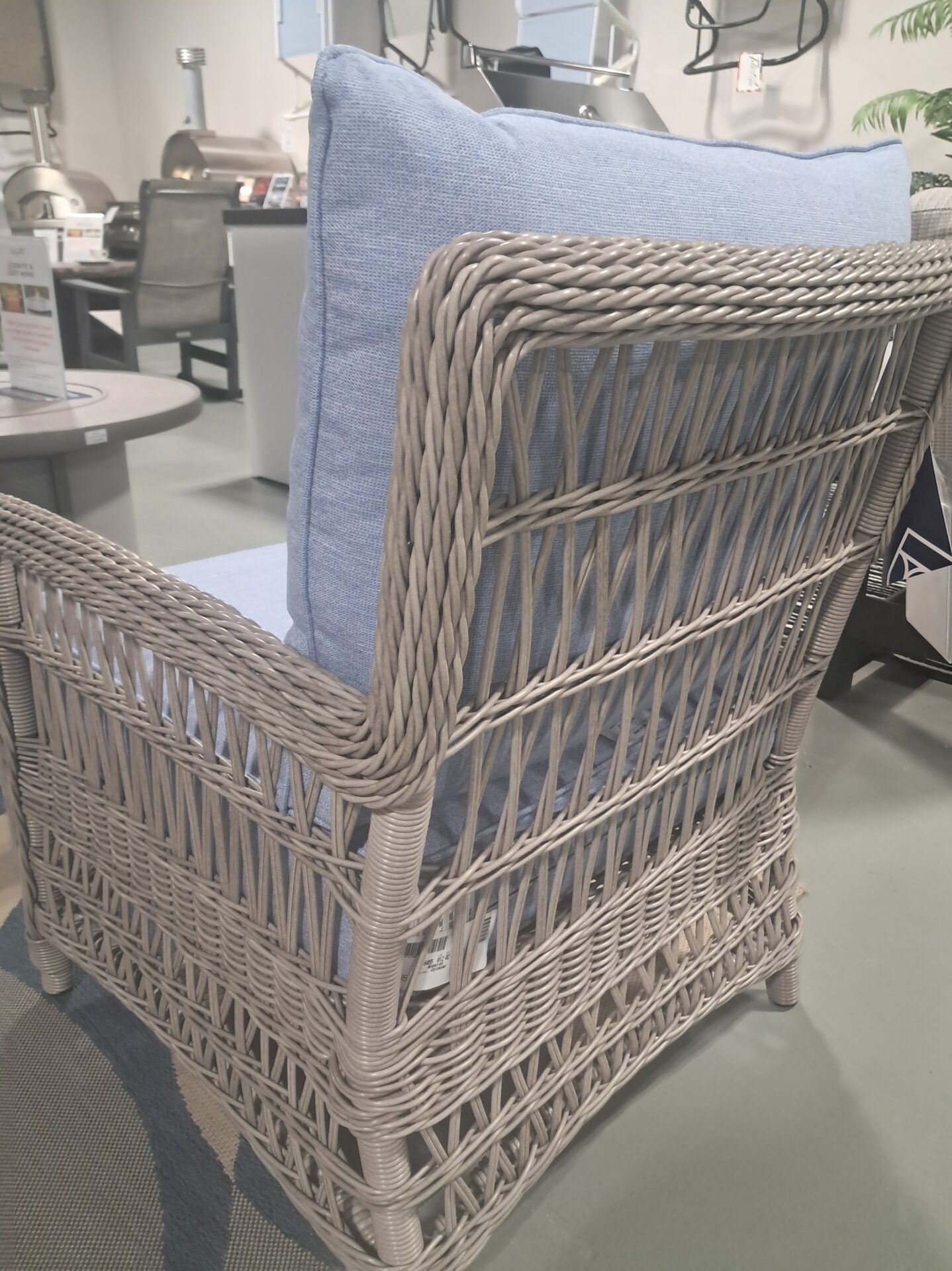 Mackinac 5 Person Vinyl Wicker Seating Group with Cushions by Lloyd Flanders - Image 4