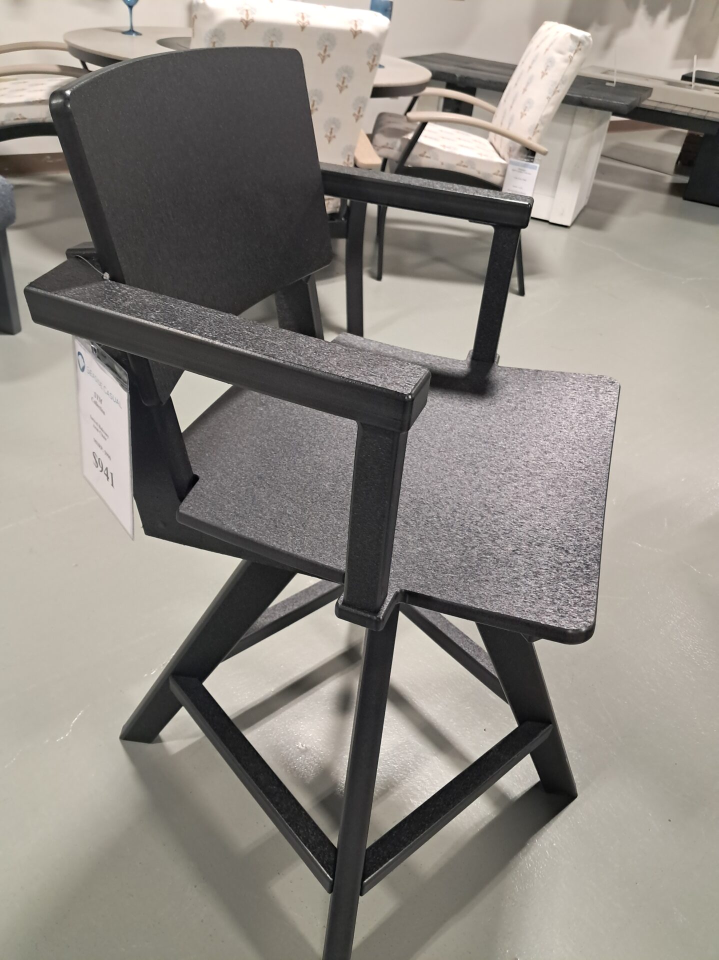 SYM 4 Person Seating Group by Seaside Casual - Image 3